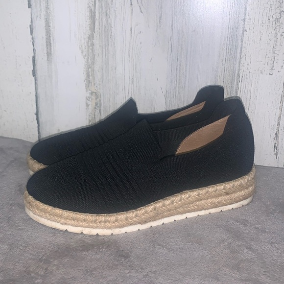 0312 Adrienne Vittadini Niko Slip On Shoes - Picture 1 of 8